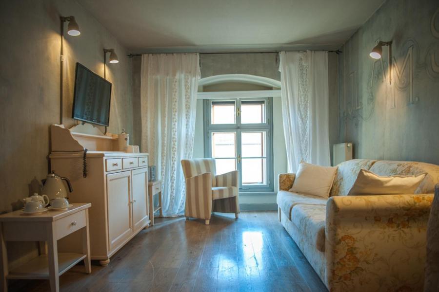 Art Boutique Hotel Buergerhaus รุสท์ ภายนอก รูปภาพ