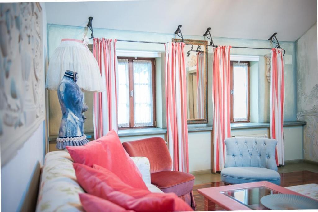 Art Boutique Hotel Buergerhaus รุสท์ ภายนอก รูปภาพ