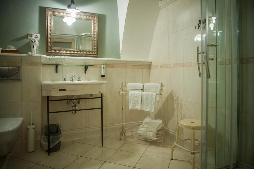 Art Boutique Hotel Buergerhaus รุสท์ ภายนอก รูปภาพ