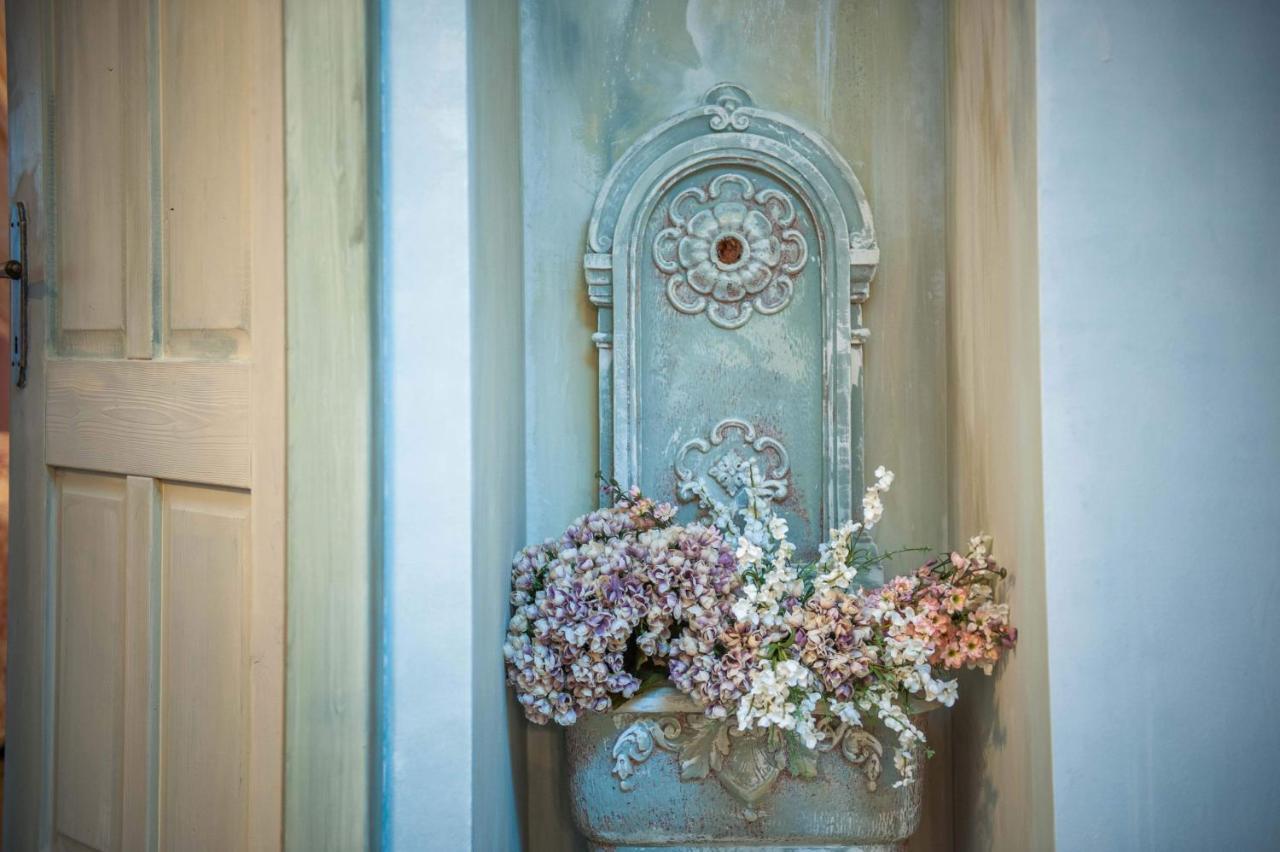 Art Boutique Hotel Buergerhaus รุสท์ ภายนอก รูปภาพ