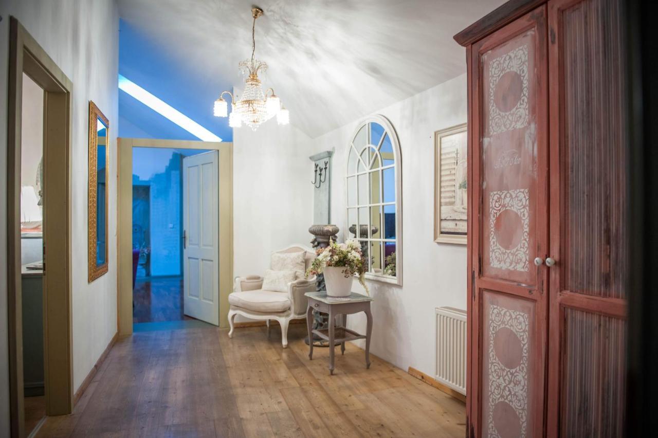 Art Boutique Hotel Buergerhaus รุสท์ ภายนอก รูปภาพ